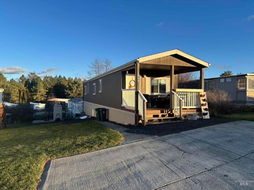 3048-609 N Almon St, Moscow, ID, 83843-9739 | Card Image