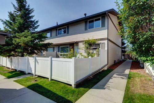 12-740 Bracewood Dr Sw, Calgary, AB, T2W3N3 | Card Image