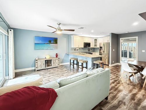 1320 Cypress Way W, Palm Springs, FL, 33406-7592 | Card Image