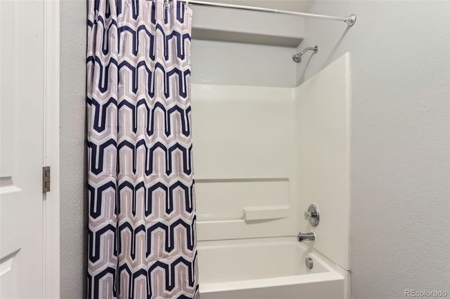 Full bath/shower - upper | Image 17