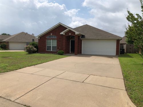1621 Ocean Dr, Mansfield, TX, 76063-5967 | Card Image