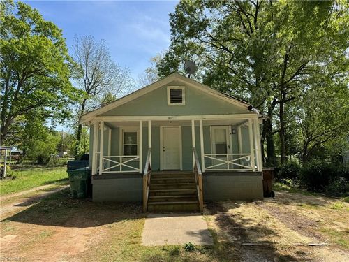 320 Amhurst Ave, High Point, NC, 27260-8726 | Card Image