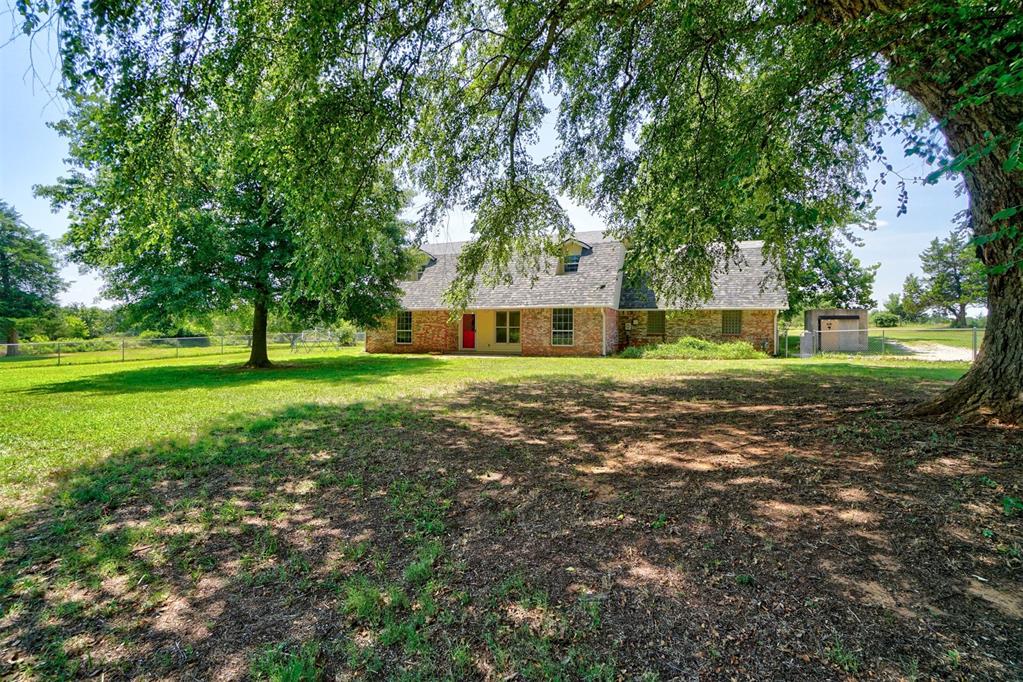 Lake Rd, Shawnee, OK 74801