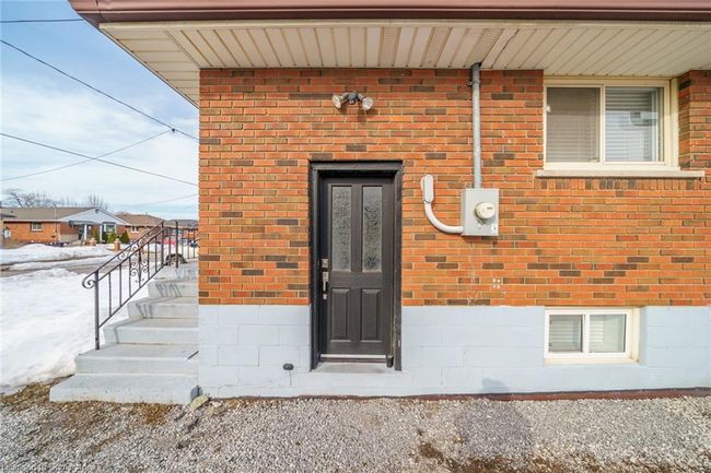 8 Shynal Ave, House other with 4 bedrooms, 2 bathrooms and 6 parking in Hamilton ON | Image 23