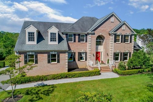 36 Beacon Hill Dr, Chester, NJ, 07930-3014 | Card Image