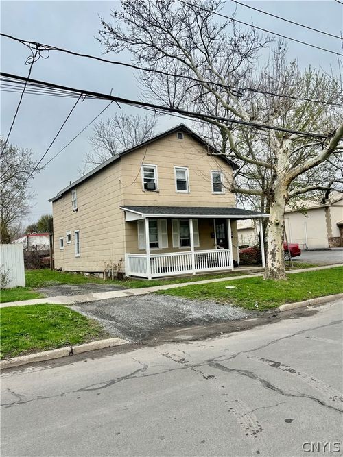 13 Wall St, Auburn, NY, 13021-2416 | Card Image