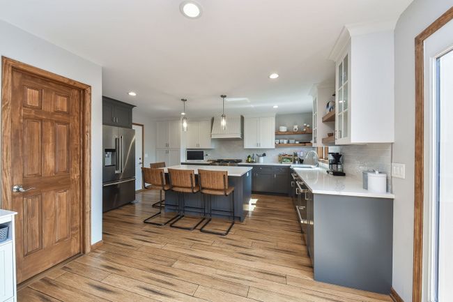 370 Westhaven Cir, House other with 4 bedrooms, 3 bathrooms and 2 parking in Geneva IL | Image 7