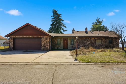 2739 Lakeridge, Wixom, MI, 48393-1217 | Card Image