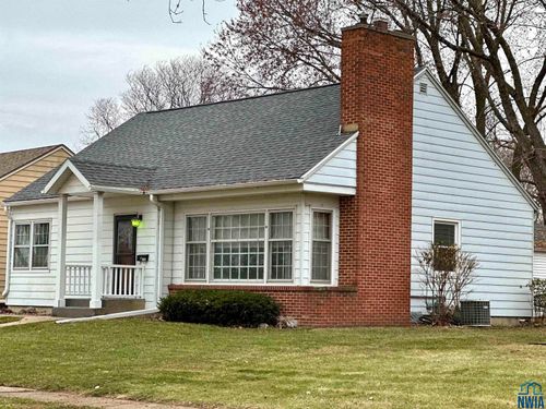 1405 Lochedem Dr, Storm Lake, IA, 50588-2933 | Card Image