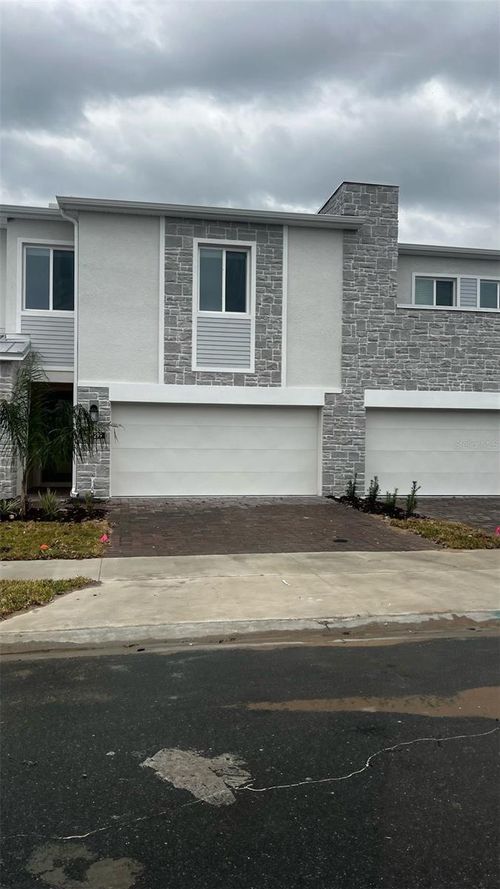 320 Nine Iron Dr, DAVENPORT, FL, 33896-8025 | Card Image