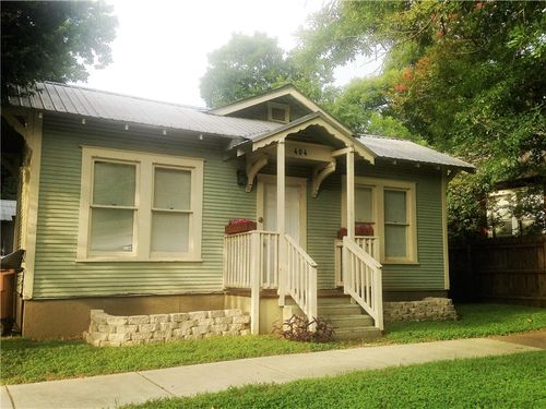 a-404 W 43rd St, Austin, TX, 78751-4212 | Card Image