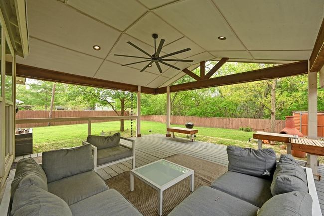 This large outdoor living space is just waiting for you to come and make it your own. | Image 38