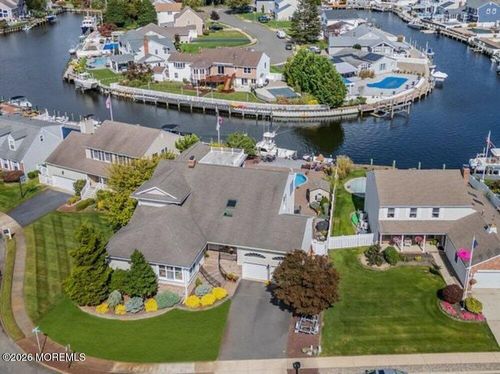 2111 Middle Ave, Point Pleasant Boro, NJ, 08742-5134 | Card Image