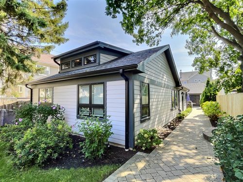 coach-house-5245 W Ardmore Ave, Chicago, IL, 60646-6520 | Card Image