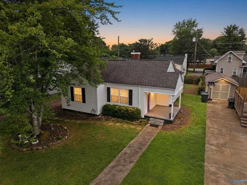2707 Hastings Road Sw, Huntsville, AL, 35801 | Card Image
