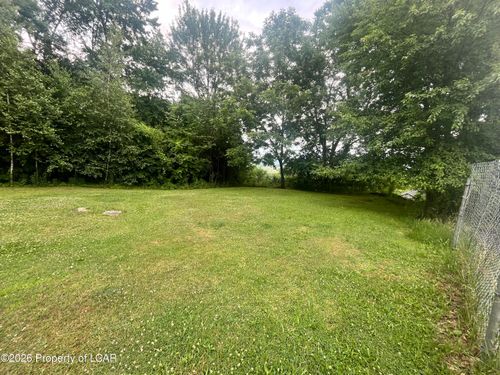 142 Smith Row, Plymouth, PA, 18651 | Card Image