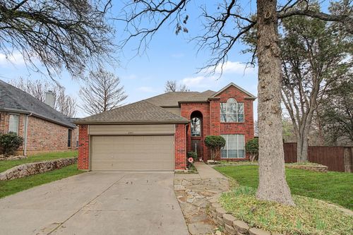 2403 Pinehurst Ct, Highland Village, TX, 75077-7040 | Card Image