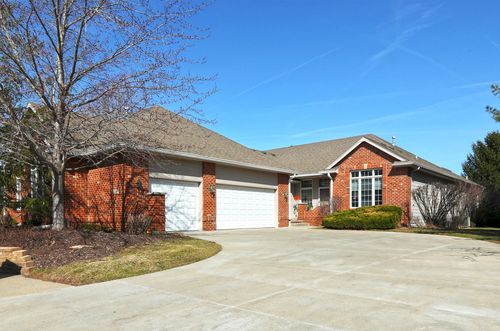 1909 Nw 126th St, Clive, IA, 50325-8164 | Card Image