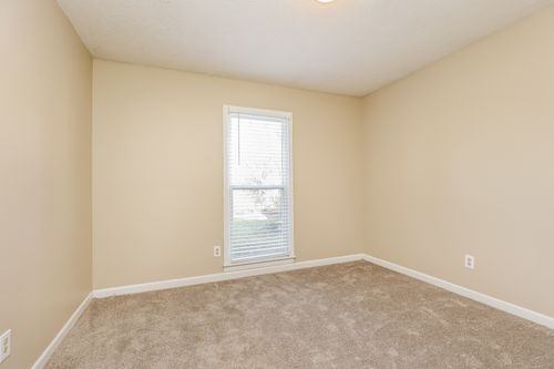 305 Short Ct, Smyrna, TN, 37167-5903 | Card Image