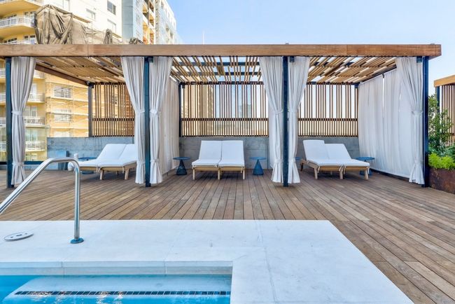 View of deck | Image 19