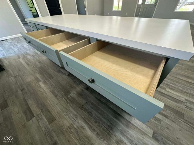 Kitchen Island has beautiful solid wood cabinets - This one has all the extras! | Image 4