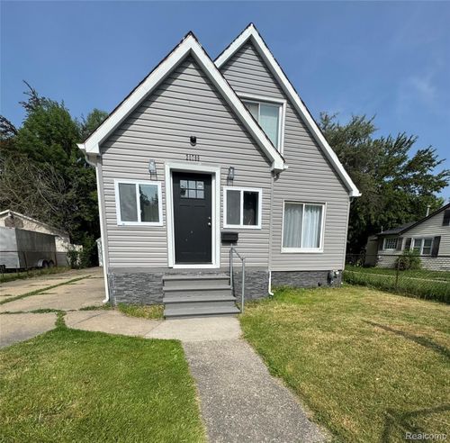 20789 Marie Ave, Warren, MI, 48089-3114 | Card Image