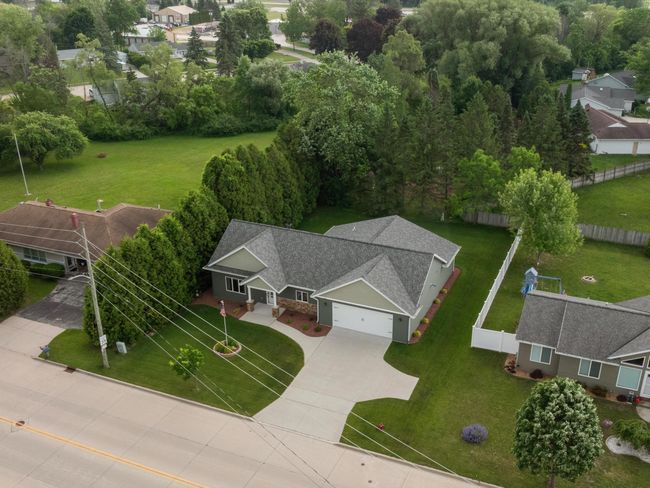 4821 W Custer St, House other with 3 bedrooms, 2 bathrooms and null parking in Manitowoc WI | Image 36