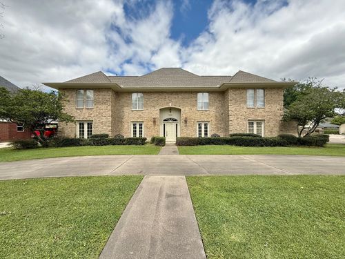 302 Buckingham Dr, Port Neches, TX, 77651-6200 | Card Image