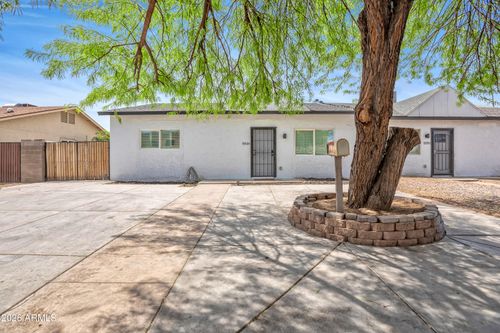 5046 N 41st Dr, Phoenix, AZ, 85019-2822 | Card Image