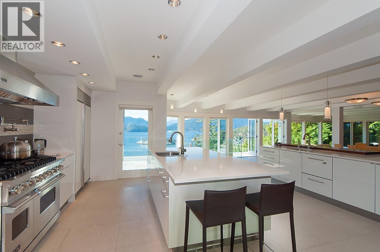 Residential in West Vancouver 3