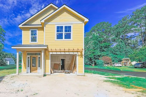 134 Currie St, Wallace, NC, 28466-1452 | Card Image
