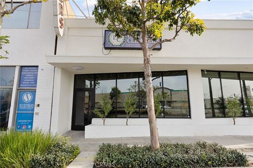 13048 Hawthorne Blvd, Hawthorne, CA, 90250-4409 | Card Image