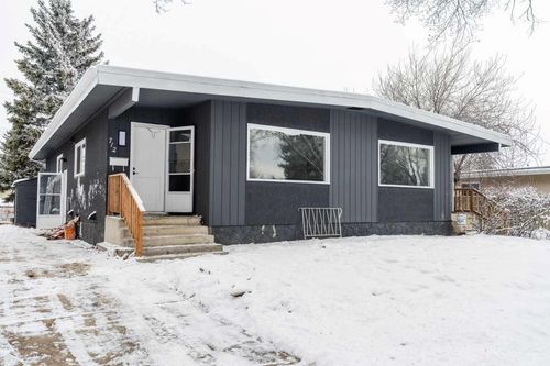 712 72 Ave Nw, Calgary, AB, T2K0P4 | Card Image