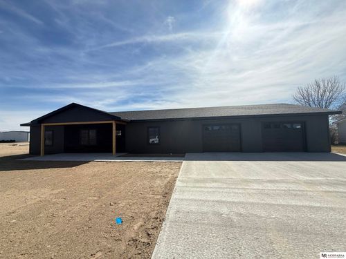 903 West B Street, Valentine, NE, 69201 | Card Image