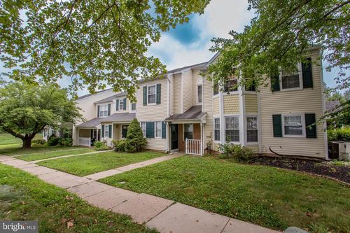17 Taylors Way, HOLLAND, PA, 18966-2661 | Card Image