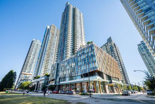 {{alt}} | Card Image