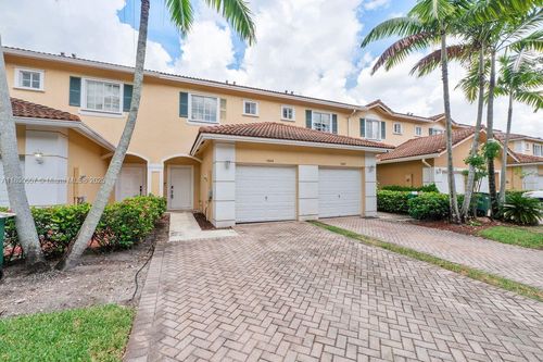 7925 Tuscany Dr, Tamarac, FL, 33321-4455 | Card Image