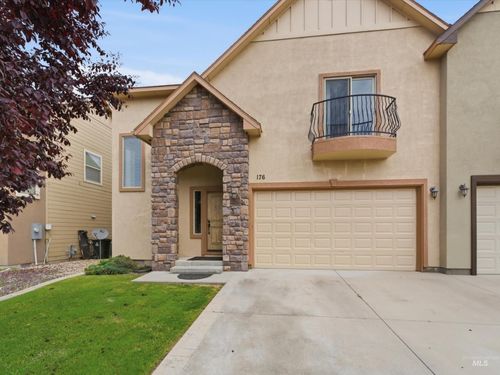 176 E Breinholt Ave, Meridian, ID, 83646-6096 | Card Image