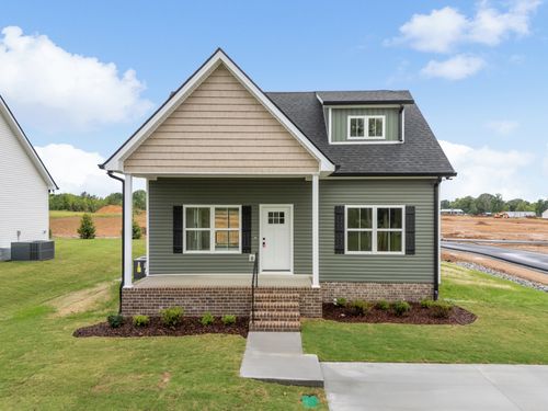 905 Wilkie St N, Mc Ewen, TN, 37101 | Card Image