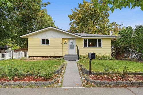 2926 W Sinto Ave, Spokane, WA, 99201-3031 | Card Image