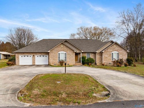 323 Fourth Ave, Rainsville, AL, 35986-5764 | Card Image