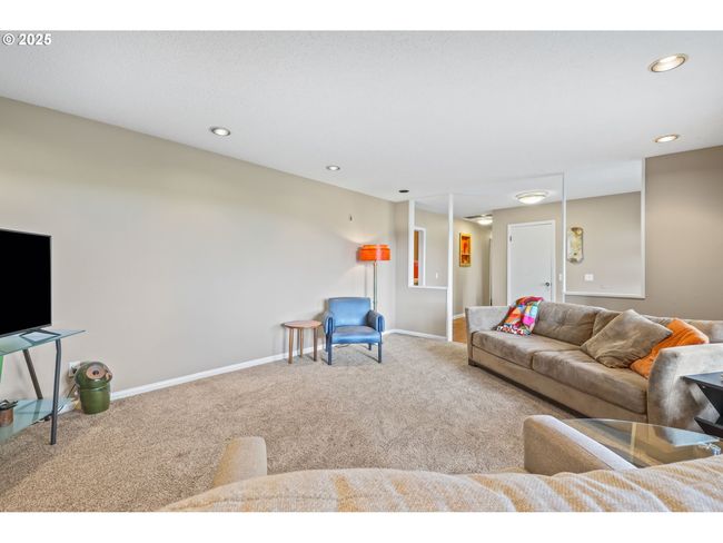 27001 Se Kelso Rd, House other with 4 bedrooms, 2 bathrooms and 2 parking in Boring OR | Image 8