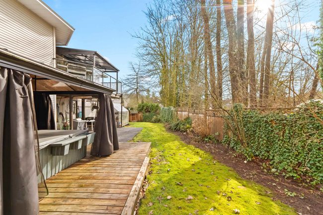 3302 Robson Dr, House other with 5 bedrooms, 3 bathrooms and 6 parking in Coquitlam BC | Image 22