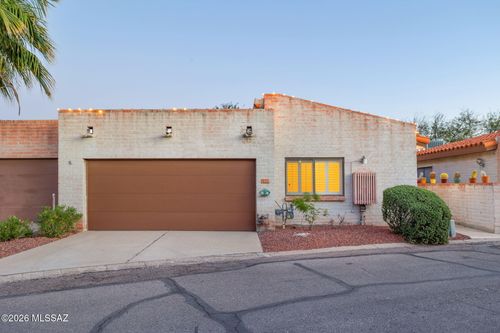 2000 E Campbell Terrace, Tucson, AZ, 85718 | Card Image