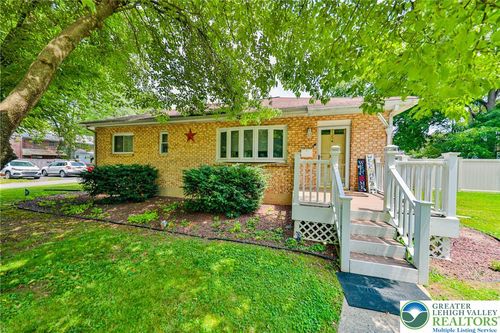 735 N Glenwood St, ALLENTOWN, PA, 18104-4907 | Card Image