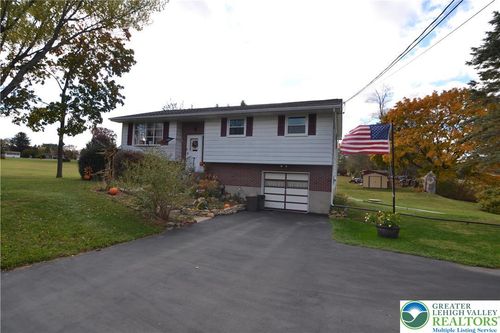 2761 Eckerts Ln, BATH, PA, 18014-9247 | Card Image