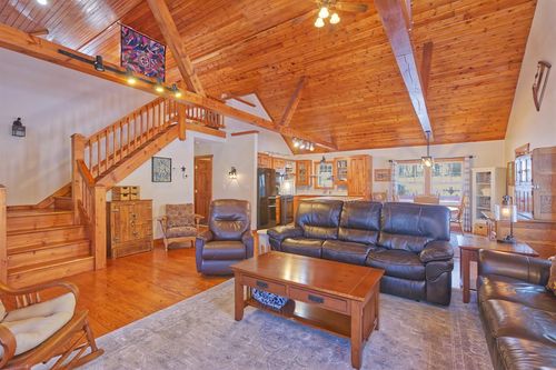 67705 217th St, Darwin, MN, 55324-6518 | Card Image
