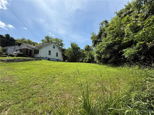 531 Harrison St, Danville, VA, 24540-3650 | Card Image