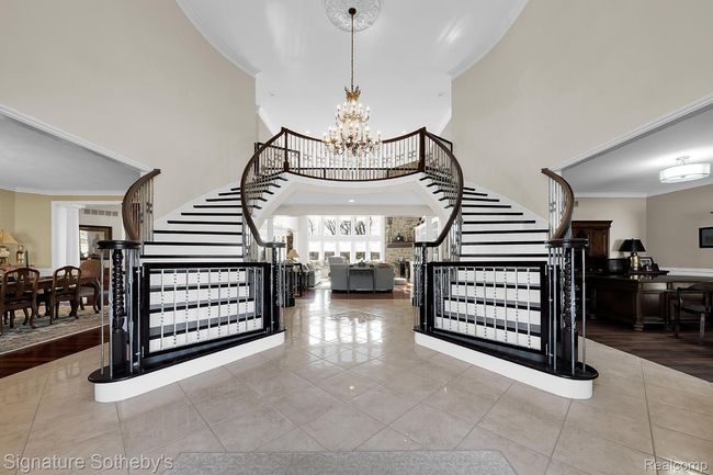 5001 Forest Valley Dr, House other with 6 bedrooms, 8 bathrooms and null parking in Clarkston MI | Image 7
