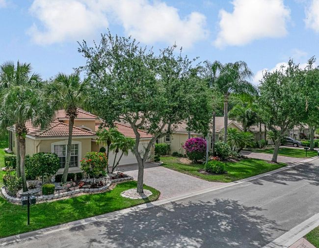7562 Starfish Reef Ln, House other with 3 bedrooms, 2 bathrooms and null parking in Lake Worth FL | Image 45